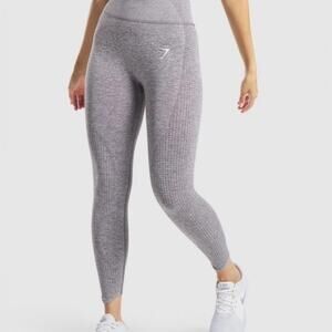 UEC GYMSHARK LIGHT GREY SEAMLESS VITAL LEGGINGS SZ S